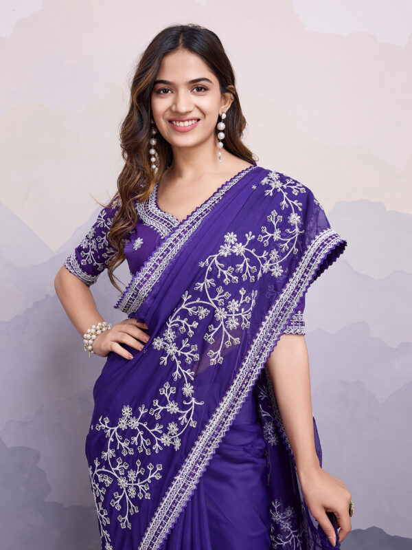Sofisty Women Embroidered Saree