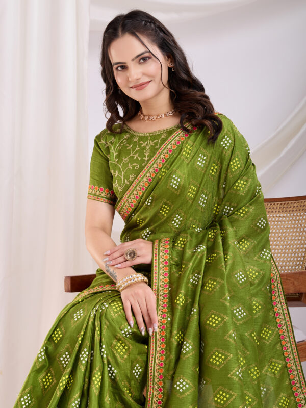 Sofisty Bandhani Printed Vichitra Silk Saree